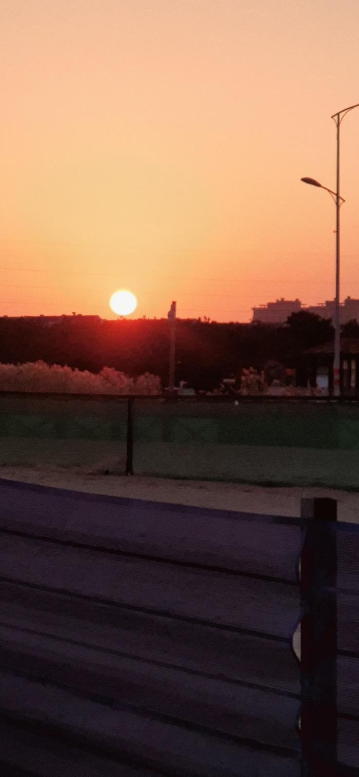 833513927_p86HwmQF_cd372cecc8142da1f1539ec9ec44109eae89fd71.jpg 이미지크게보기